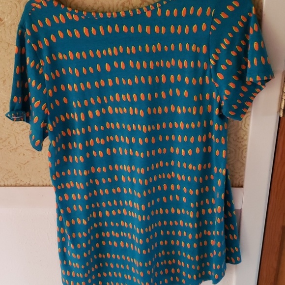 Lularoe classic tee - Picture 4 of 4